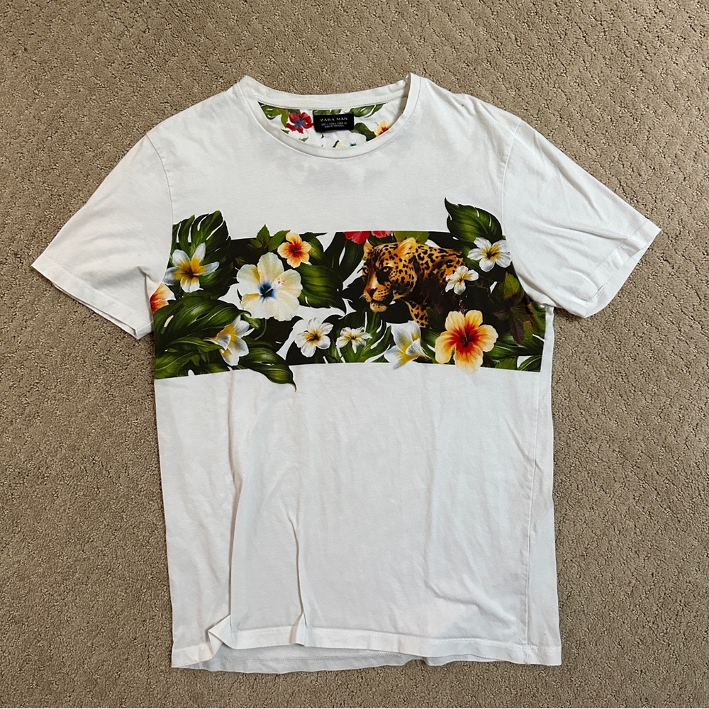 Zara Man White Short-Sleeve Tee with Cheetah Hawaiian Tropical Print Sz L